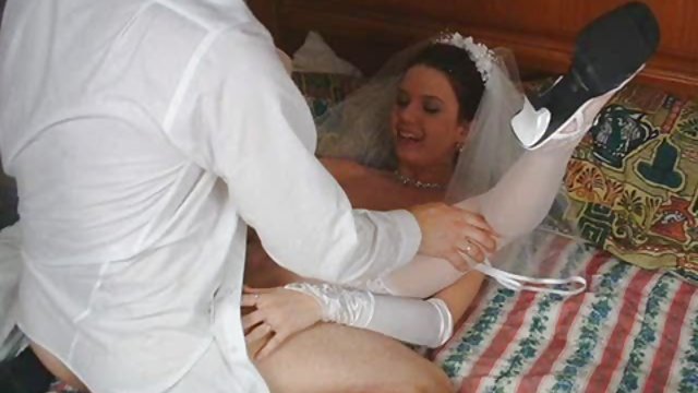 فرشته برهنه قاطعانه زنا را به تظاهرات Xena XXX سوق داد