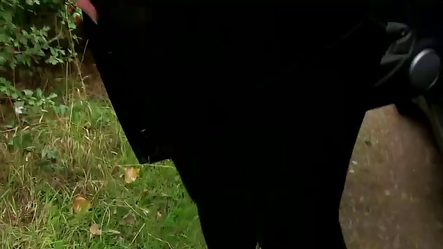 دو مرد دختر باردار را لعنتی می کنند