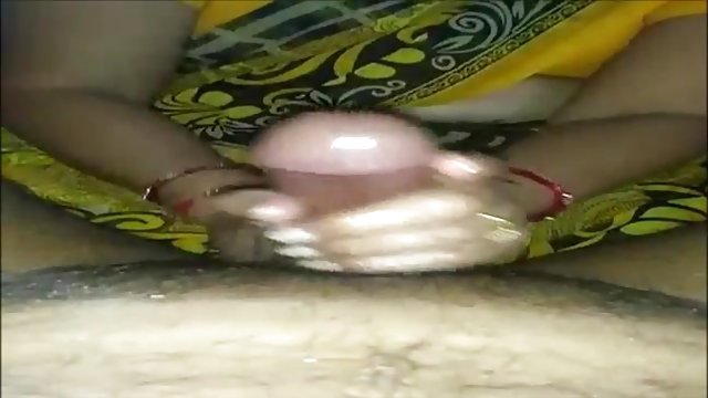 دو پسر سبزه زیبا باکره را پاره کردند