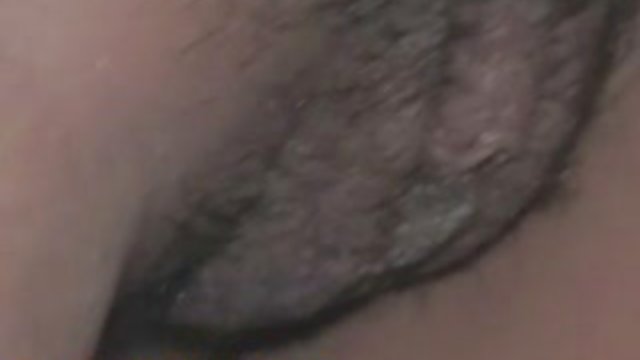 MILF سکسی و دختر جوان وی محکوم به لزبین شدند